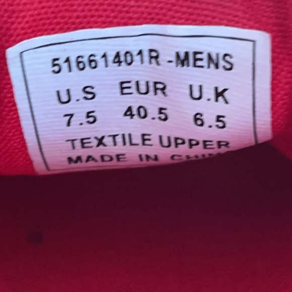 Levi’s Mens Red Canvas sneakers shoes size 7.5 - Picture 9 of 12